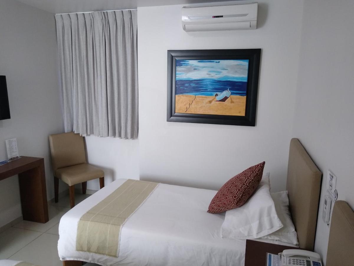 Suites Chapultepec グアダラハラ エクステリア 写真